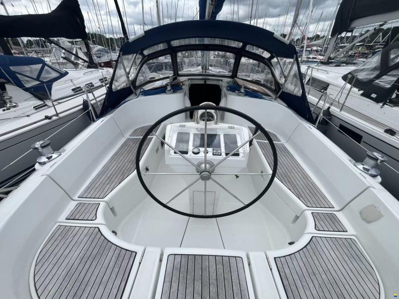 Beneteau Oceanis 411 Clipper Celebration (2003)