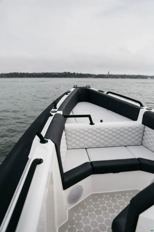 Arksen 10.8 Custom Trophy