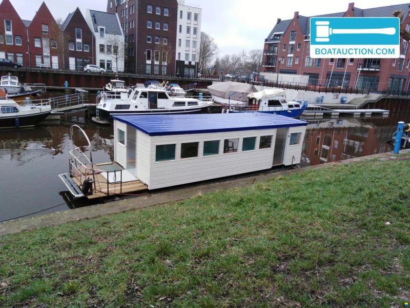 Woonboot 1100