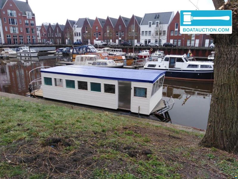 Woonboot 1100