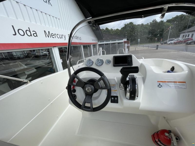 Quicksilver Activ 455 Open med F60 Mercury-EFI 4 tak