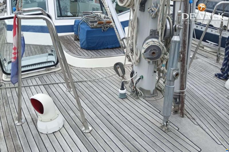 Hallberg-Rassy 49
