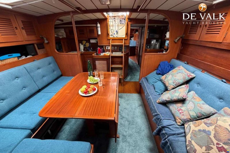 Hallberg-Rassy 49