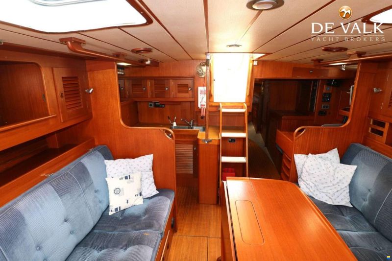 Hallberg-Rassy 42 E