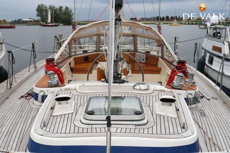Hallberg-Rassy 42 E