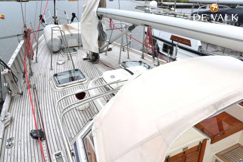Hallberg-Rassy 42 E