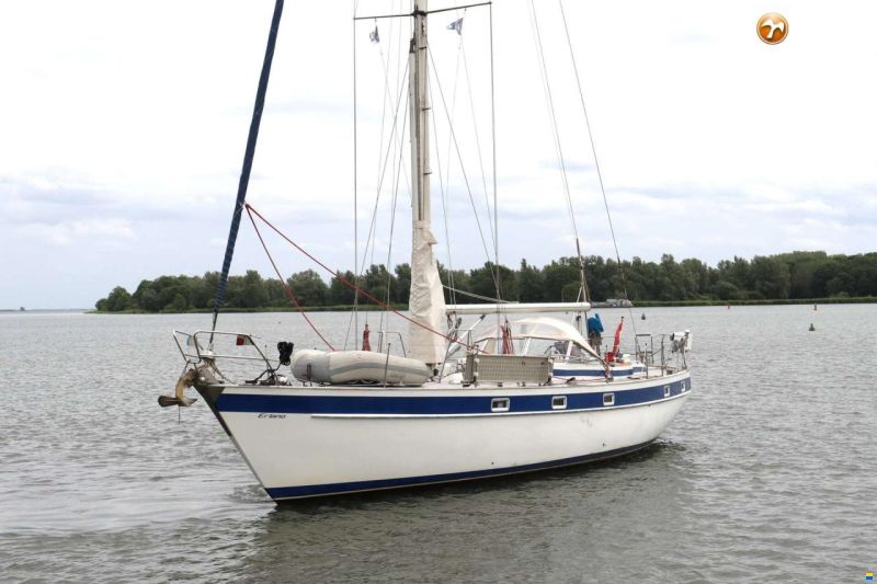 Hallberg-Rassy 42 E