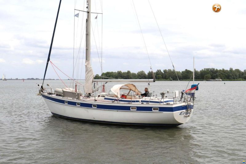 Hallberg-Rassy 42 E