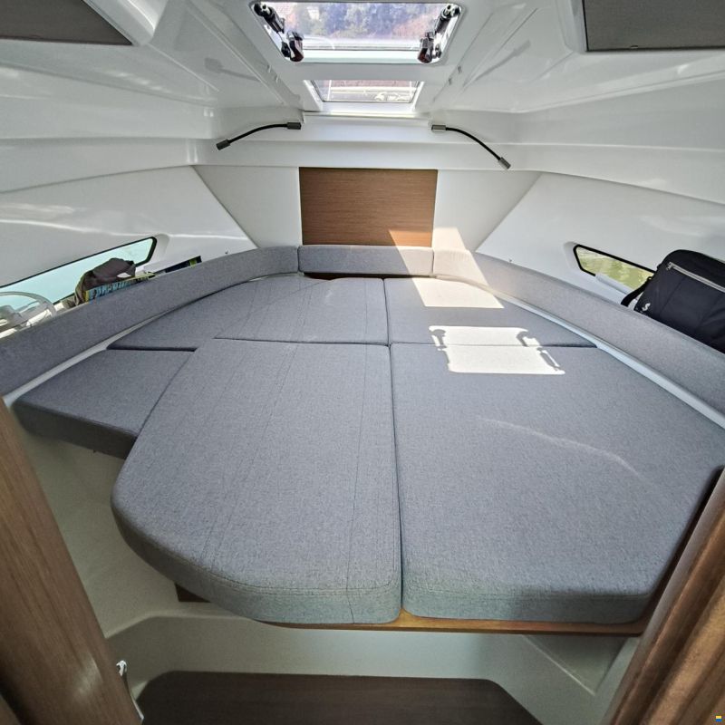 Beneteau Antares 9