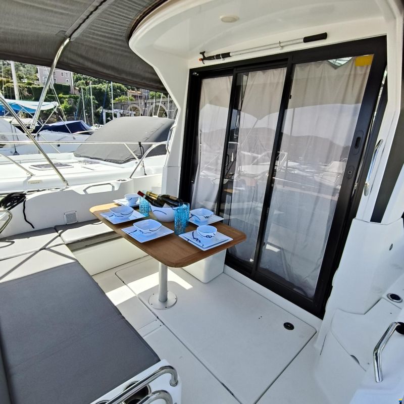 Beneteau Antares 9