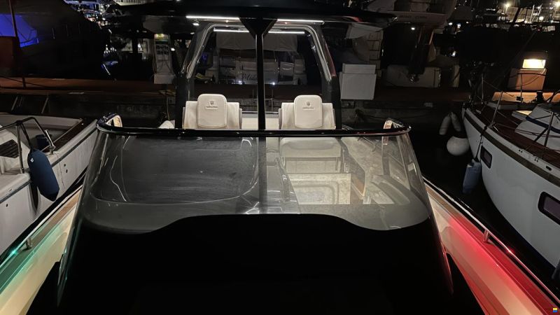 Invictus GT 320