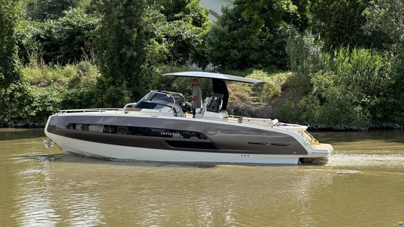 Invictus GT 320