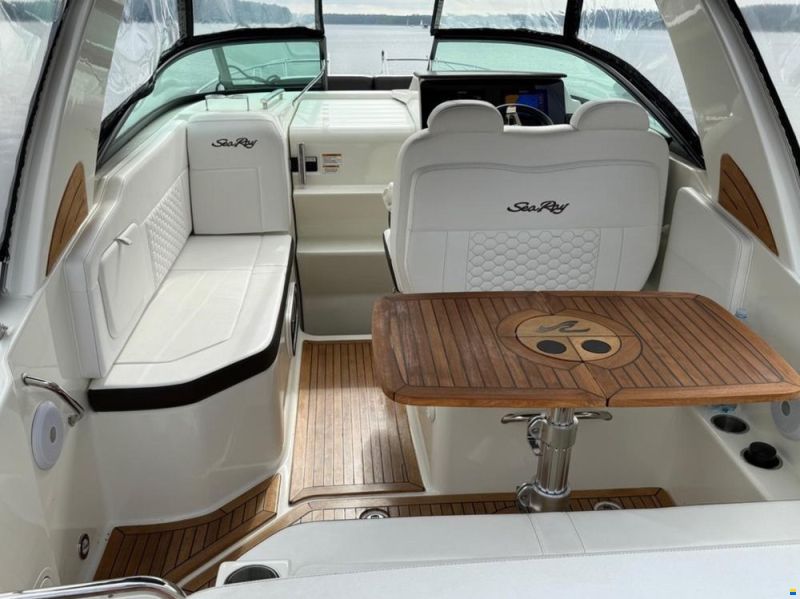 Sea Ray 265 Sundancer