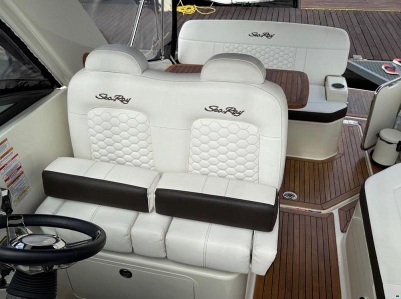 Sea Ray 265 Sundancer