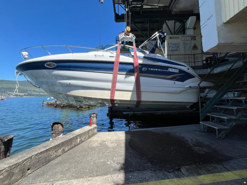 Crownline 250CR