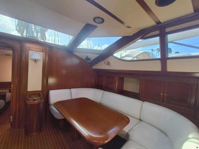 Lagoon Royal Pilot Saloon 65