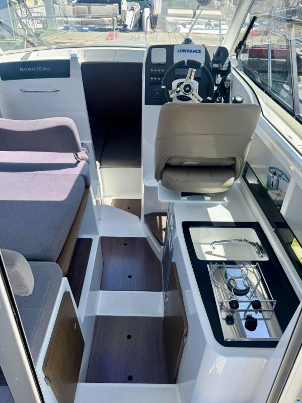 Beneteau Antares 8 OB