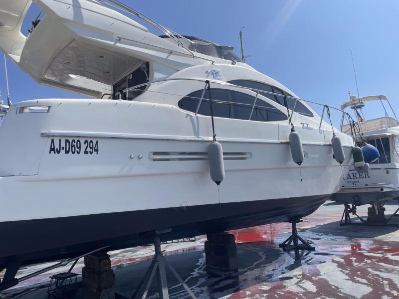 Azimut 42 flybridge