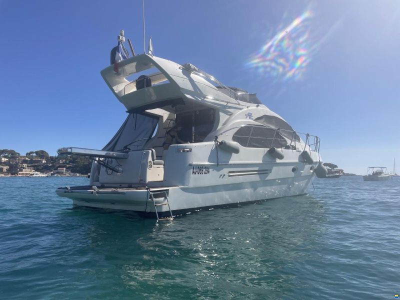 Azimut 42 flybridge