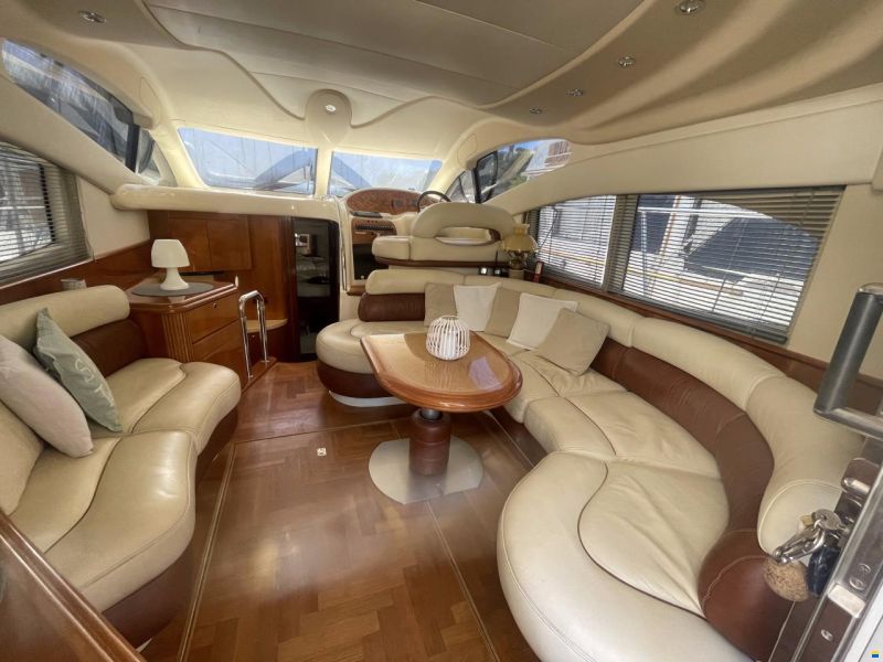 Azimut 42 flybridge