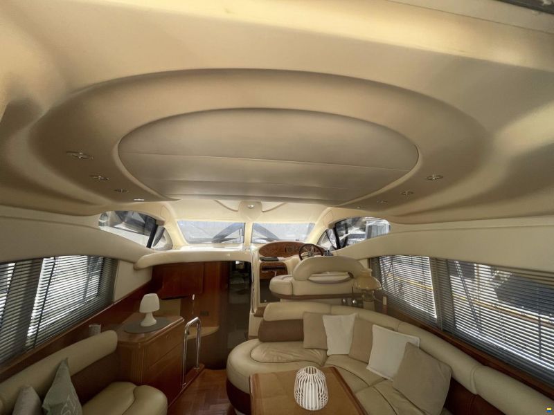 Azimut 42 flybridge