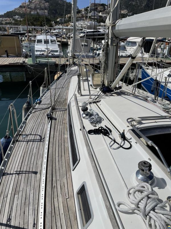 Beneteau First 435