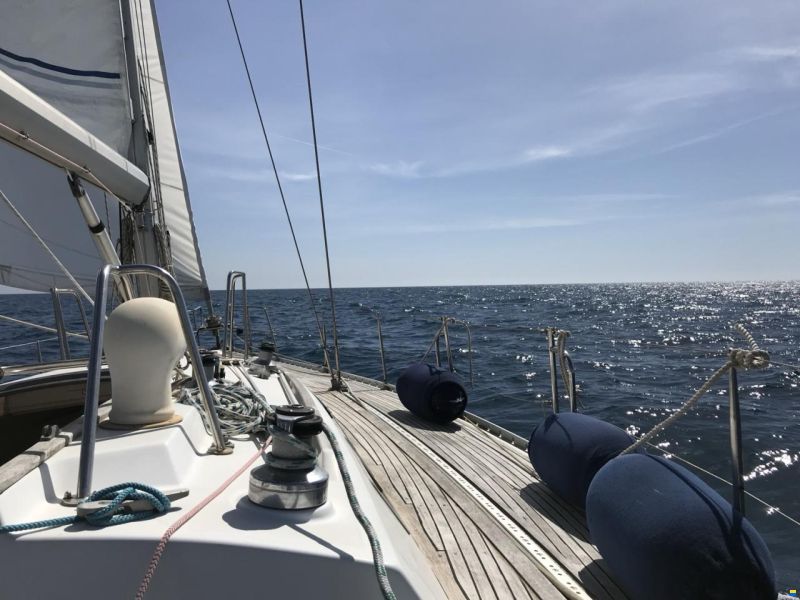 Beneteau First 435