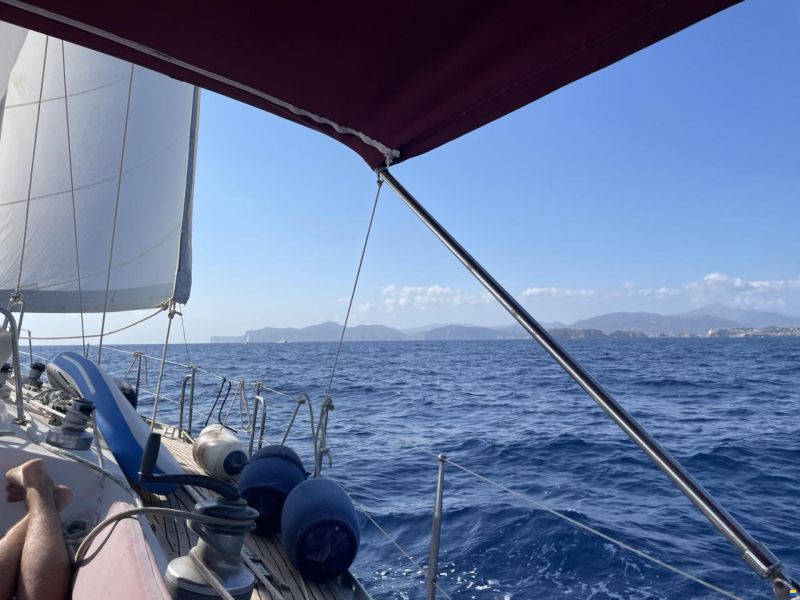 Beneteau First 435