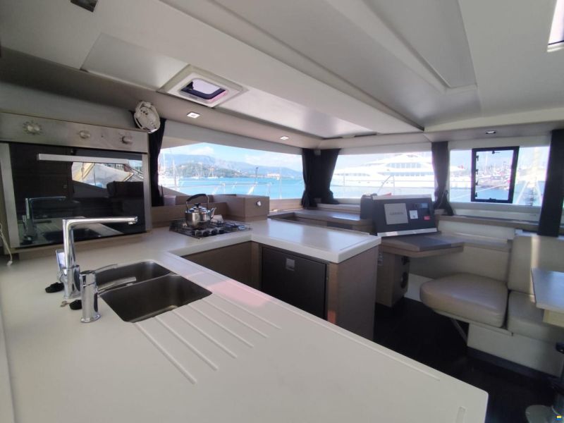 Fountaine Pajot Astrea 42 Quatuor
