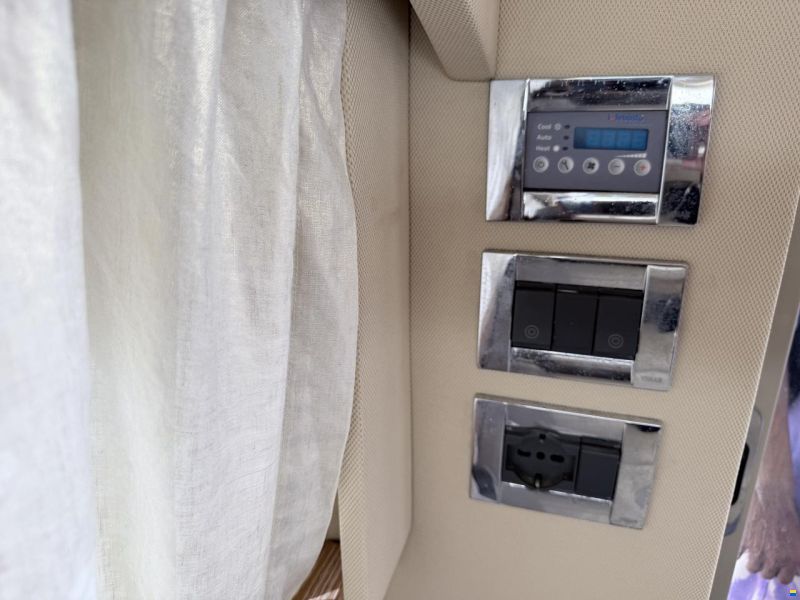 Azimut 40