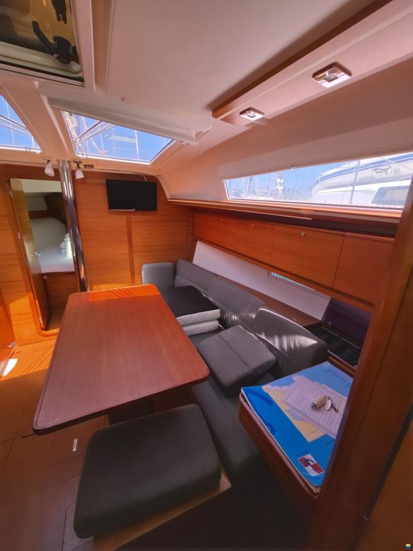 Dufour 382 GRAND LARGE