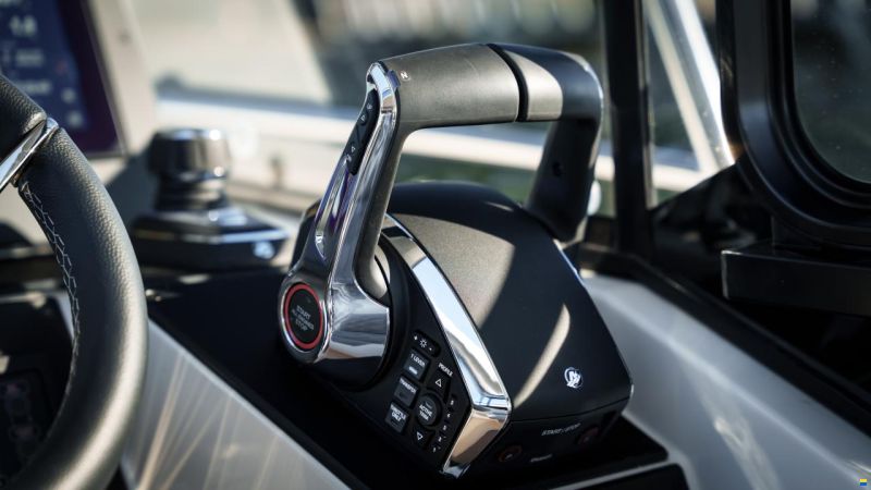 Grandezza 30 Outboard