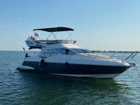 Azimut 43 Fly