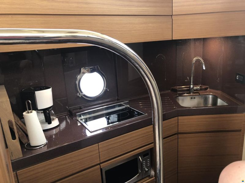 Azimut 43 Fly