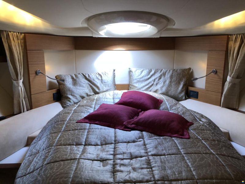 Azimut 43 Fly