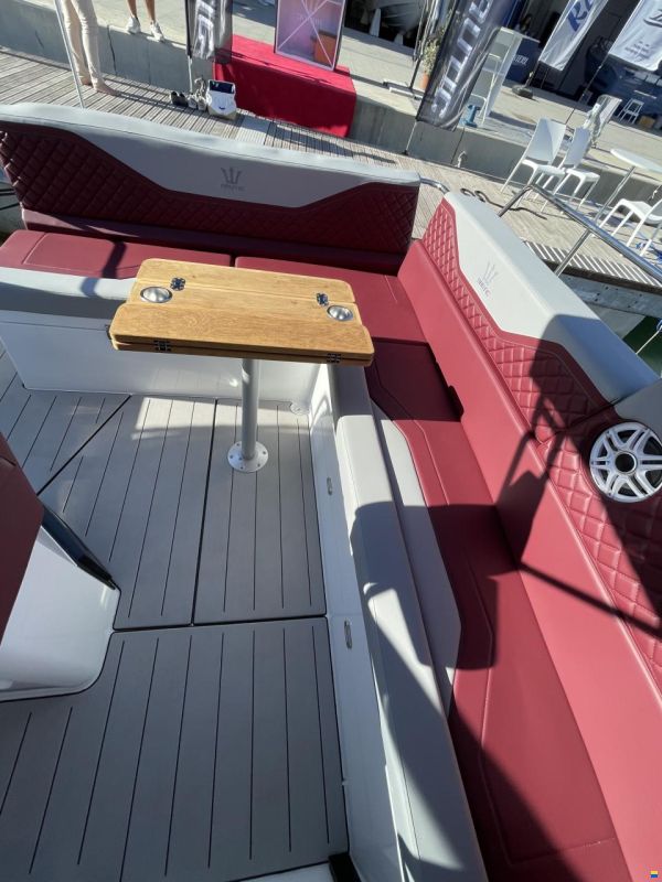 Nautic Yachts 990 open