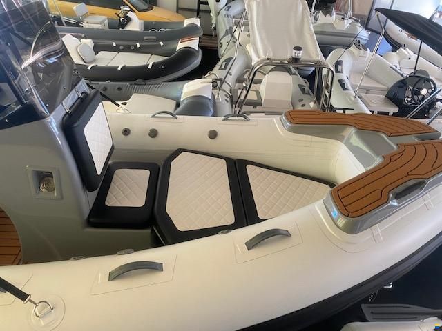 Sea Flash Luxury 520
