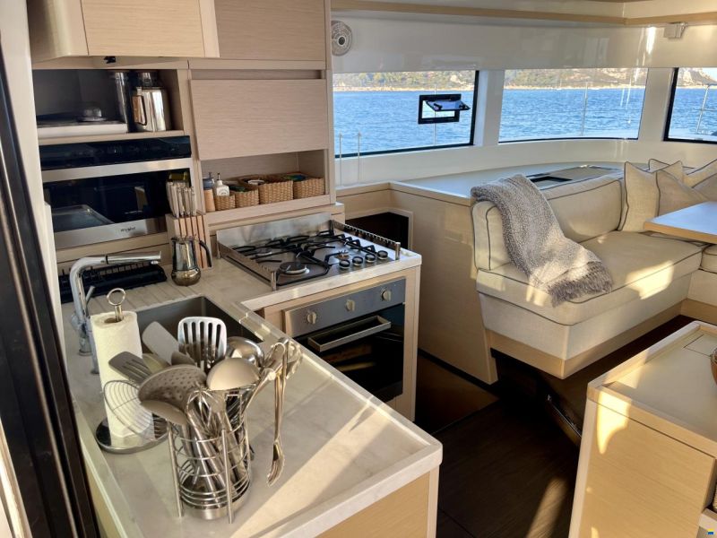Lagoon 50