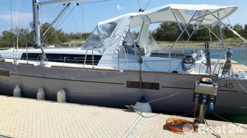Beneteau Oceanis 45