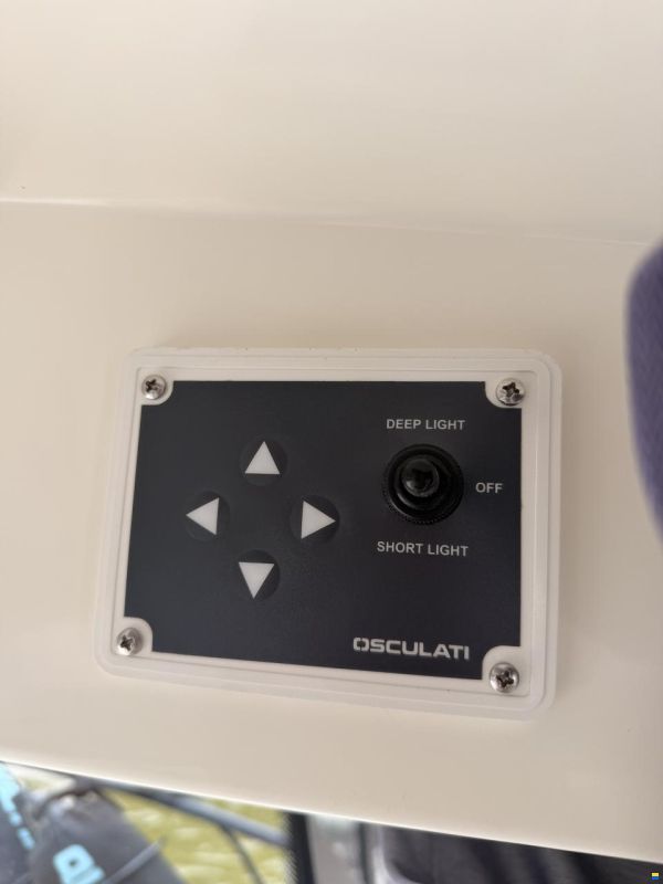 Quicksilver Captur 705 Pilothouse