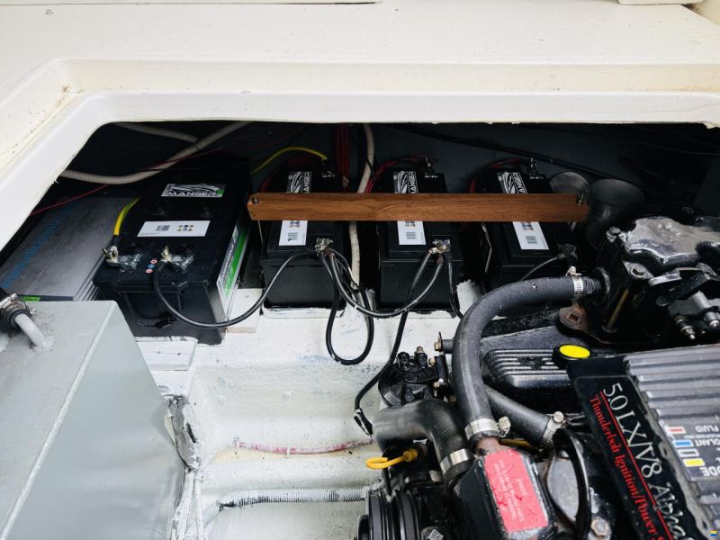 Sea Ray Sundancer 300