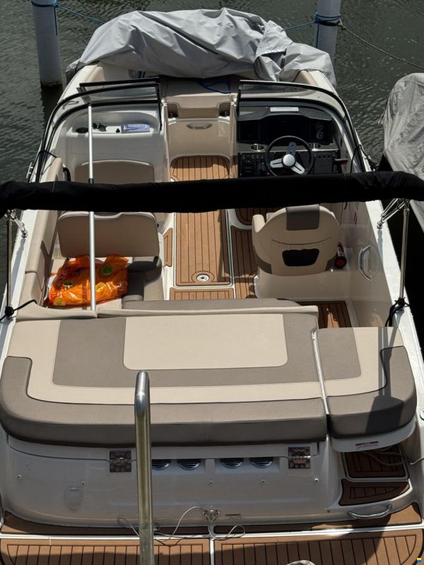 Bayliner VR5E