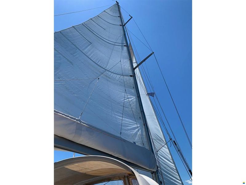 Grand Soleil 37