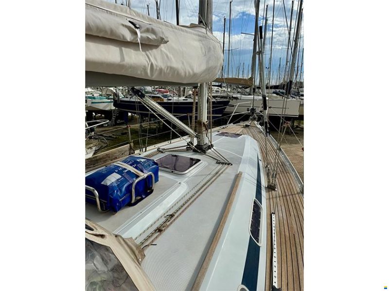 Grand Soleil 37