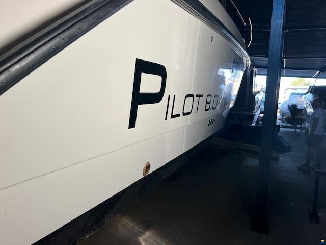 Finnmaster Pilot 8