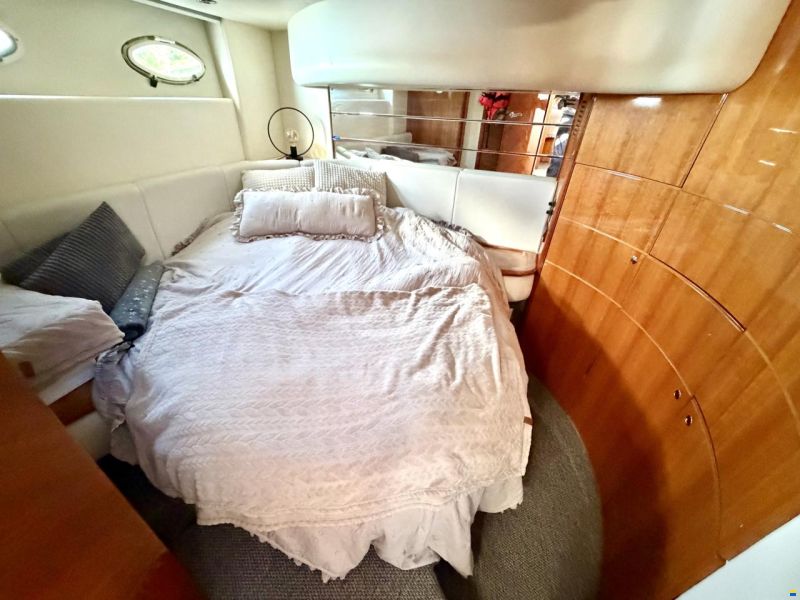 Azimut 46 Fly