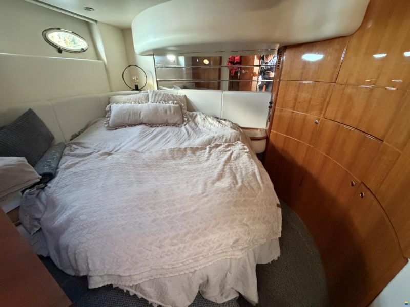 Azimut 46 Fly