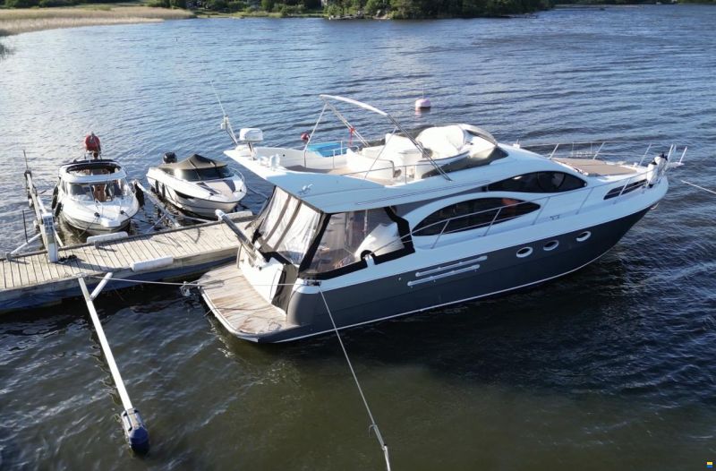 Azimut 46 Fly