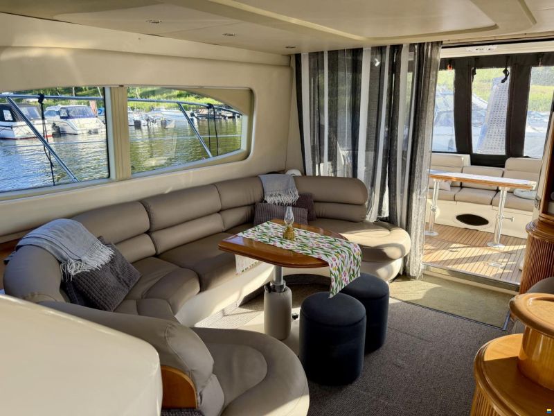 Azimut 46 Fly