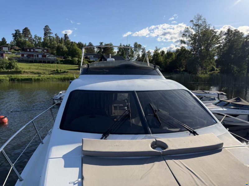 Azimut 46 Fly